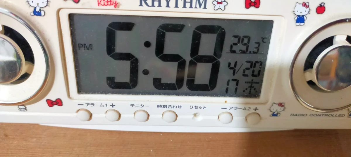 夕方6時エアコン使う(室内温度29.3℃)