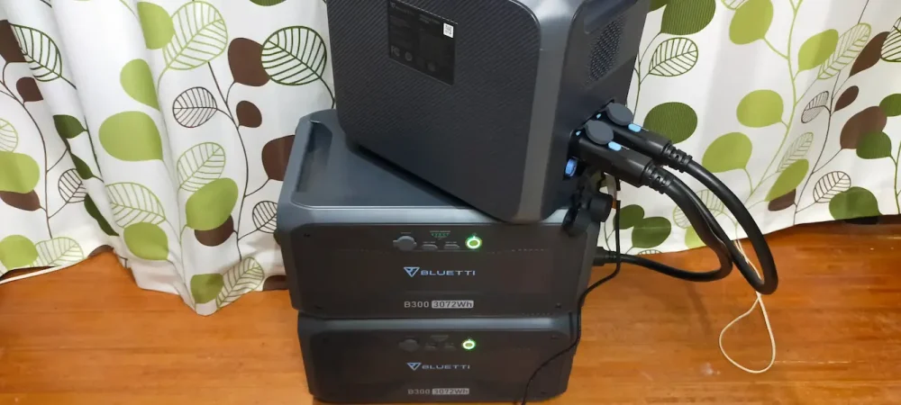 簡単】ポータブル電源＋拡張バッテリー＝接続充電する方法