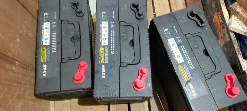 始めるよ！リン酸鉄リチウムイオンバッテリー12V200ah並列接続2個