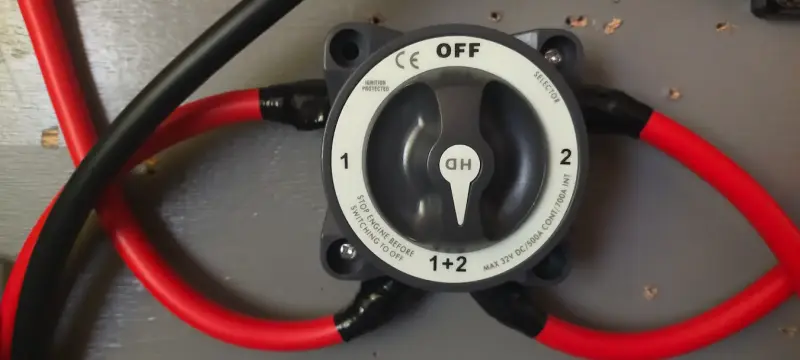 バッテリー切り替え器(アイソレーター4ポジション)
